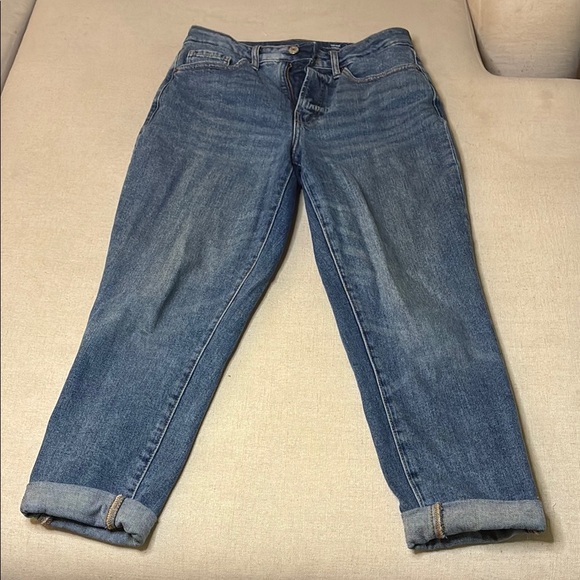 Old Navy High-Rise Curvy OG Straight Classic Blue Women's Jeans - Picture 2 of 6